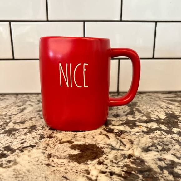 Rae Dunn Mug - Picture 1 of 1